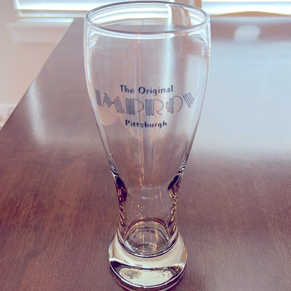 20oz Pilsner beer glass.